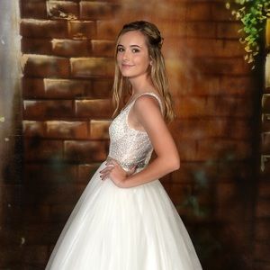 Meet your Posher, Lila